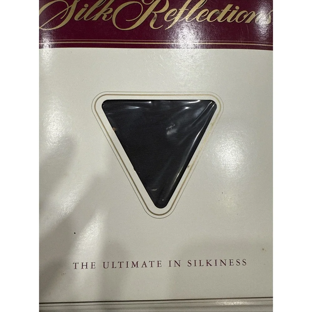 New Hanes Silk Reflections Pantyhose Barely Black Style 717 Sz EF Control Top
